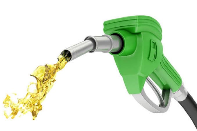 Petrol Price in Pakistan Today 04 April 2026 – Latest Rates, Decrease & Full Details